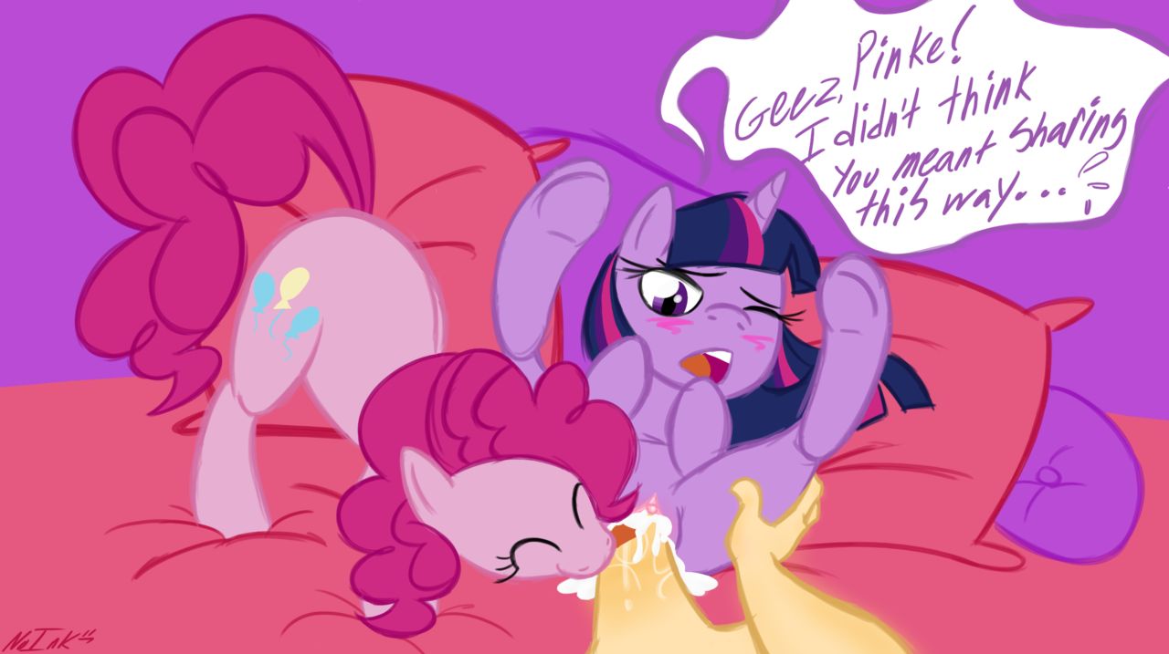 Twilight Sparkle page 7 full