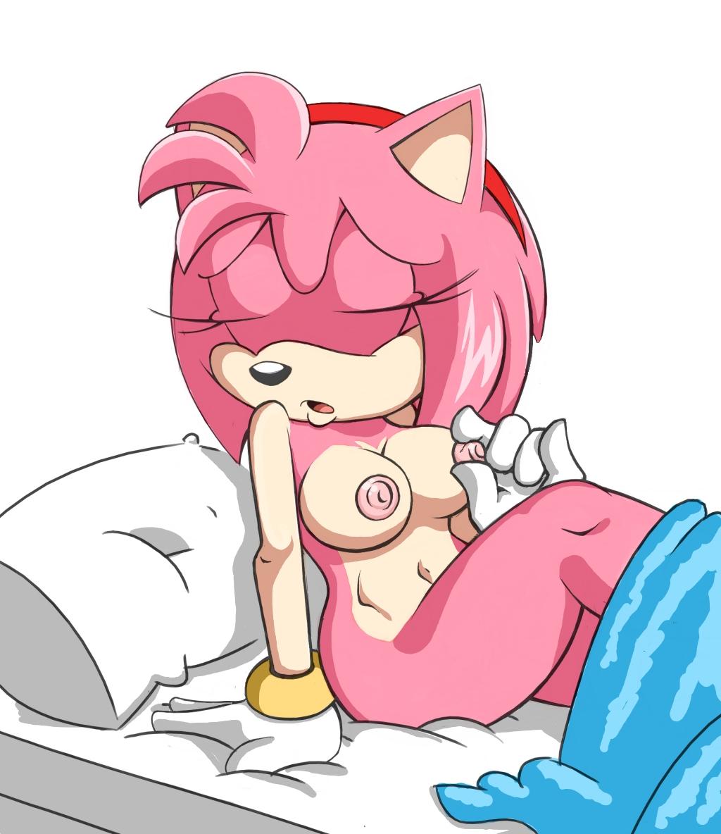 Amy and Rouge page 9 full